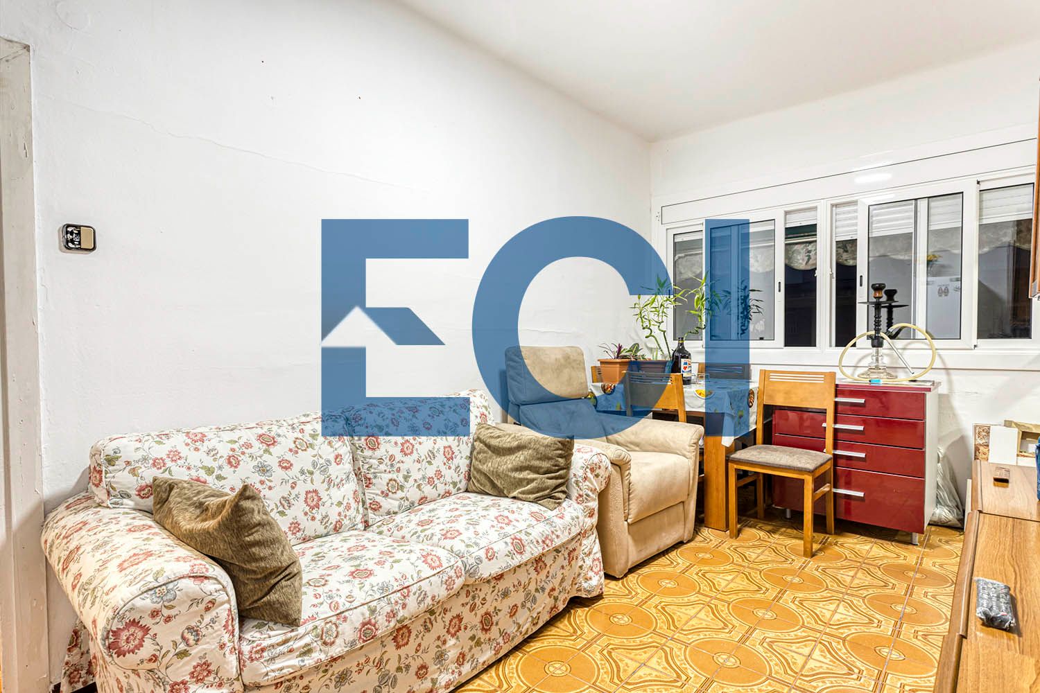 PISO EN VENTA EN LA CALLE GERDERA