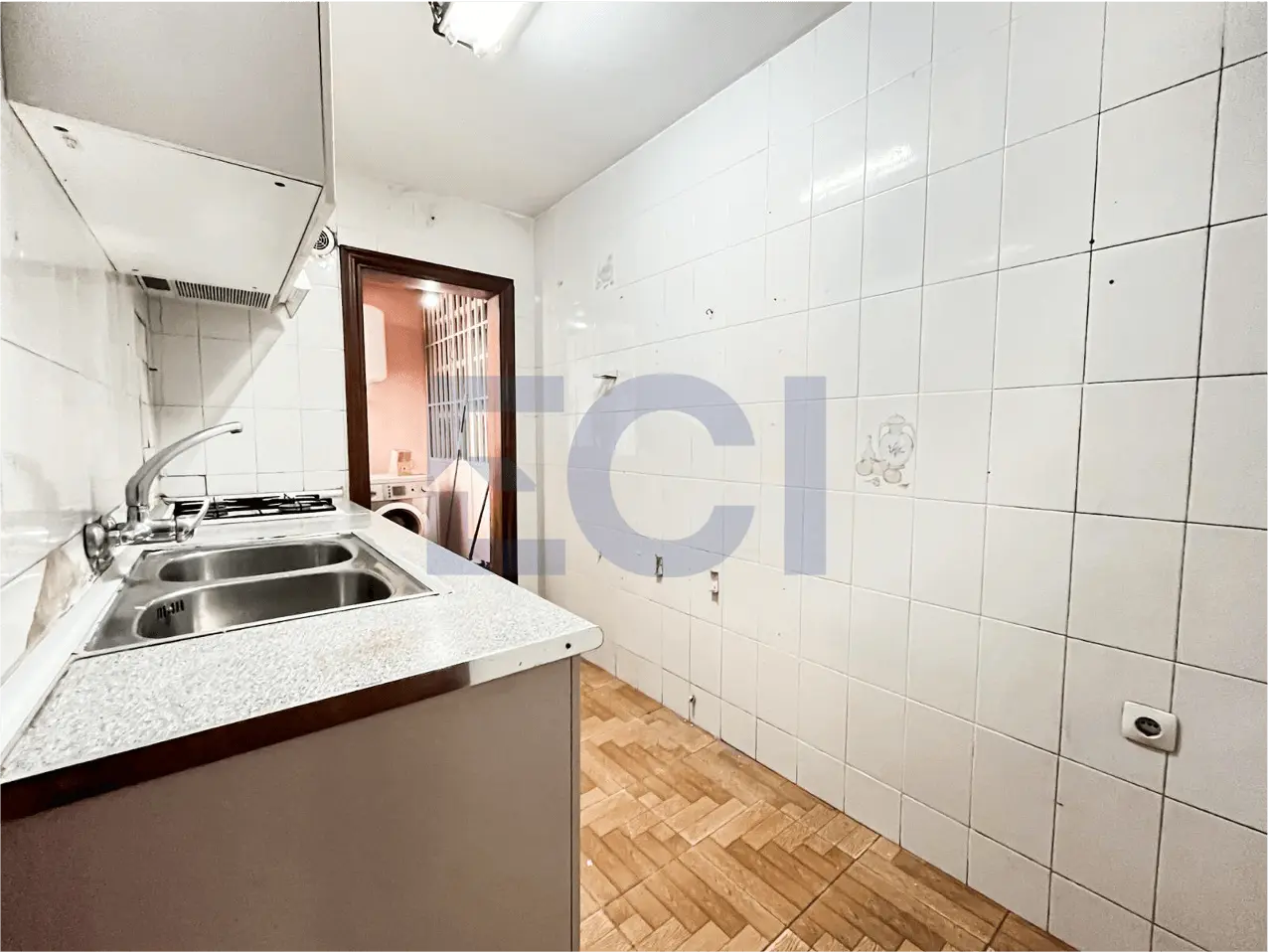 PISO EN AV SANT ILDEFONS