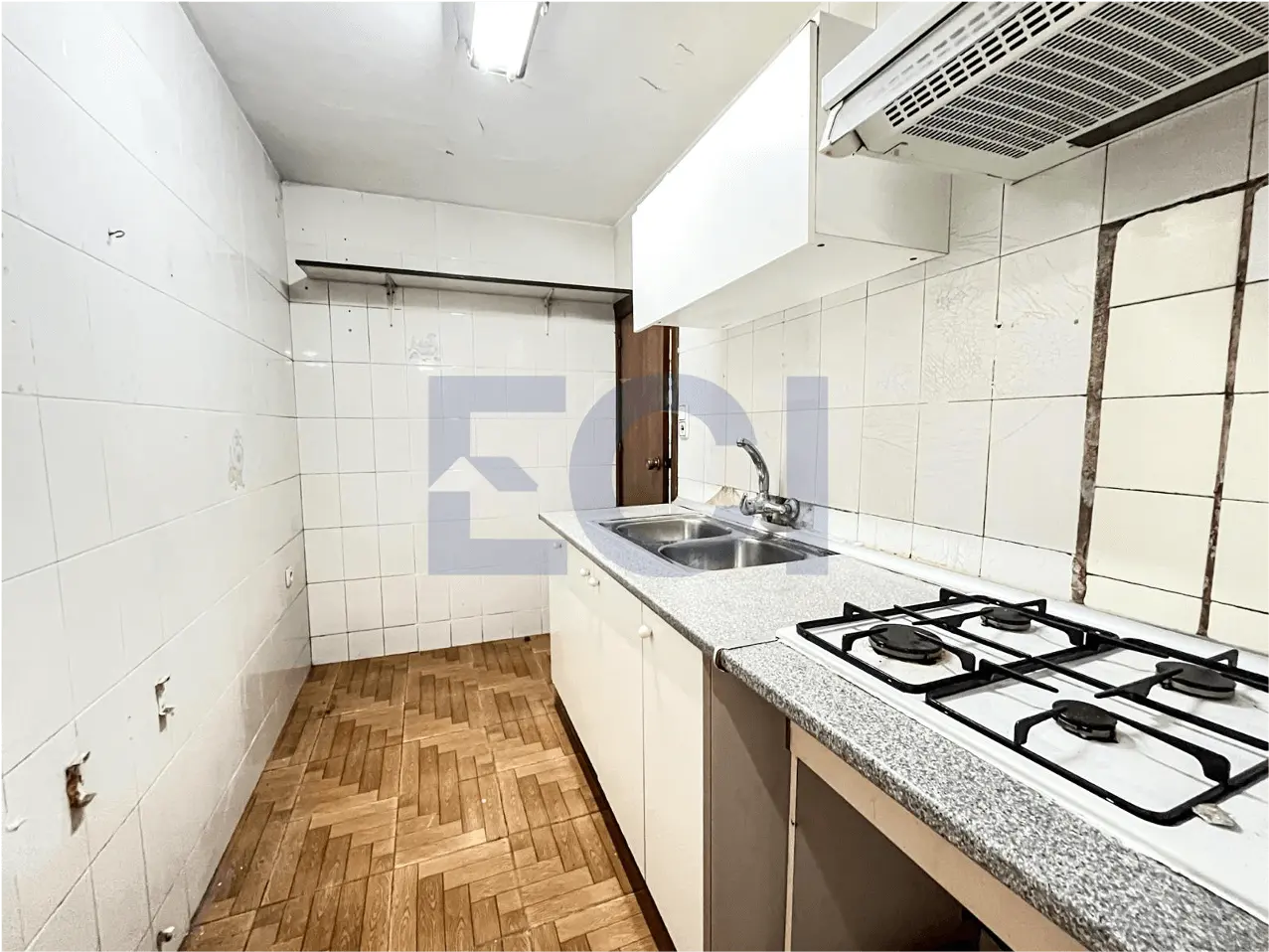 PISO EN AV SANT ILDEFONS